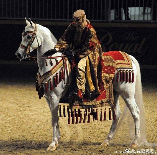 Beading Around the World: Central Asia – Beads, Bazaars & Nomadic Threads