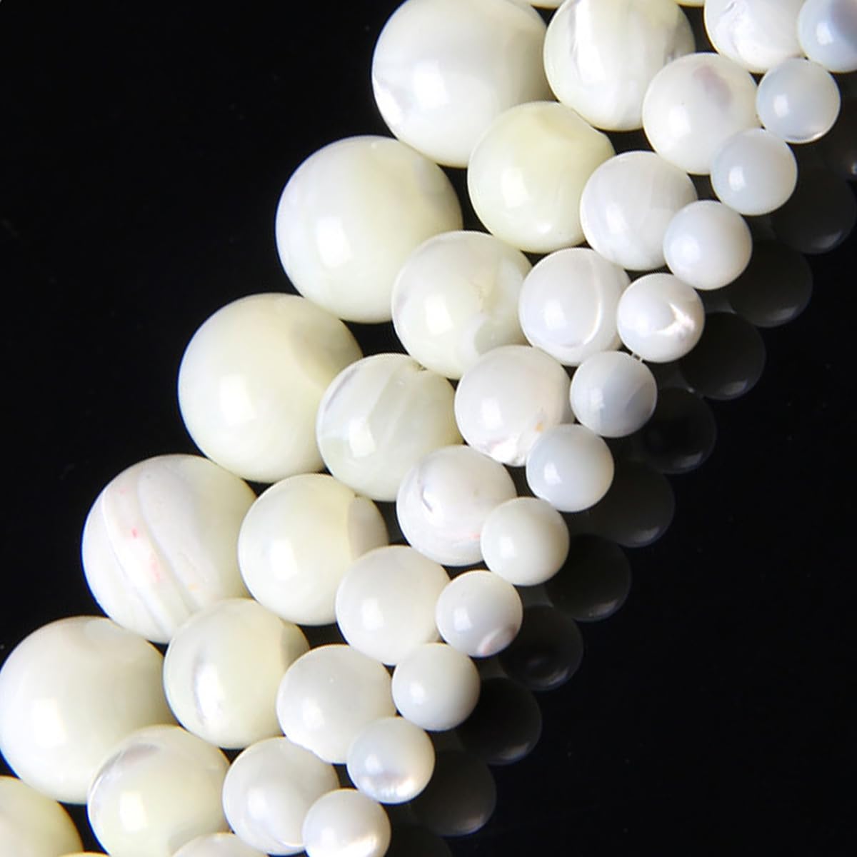 HAAMIIQII 60pcs 6mm Natural White Mother of Pearl Shell Beads Round Loose Gemstone Beads for Jewelry Making Strand 15 Inch