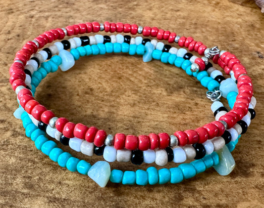 🔶 Bracelet: Bright Coral & Turquoise Memory Wire Wrap
