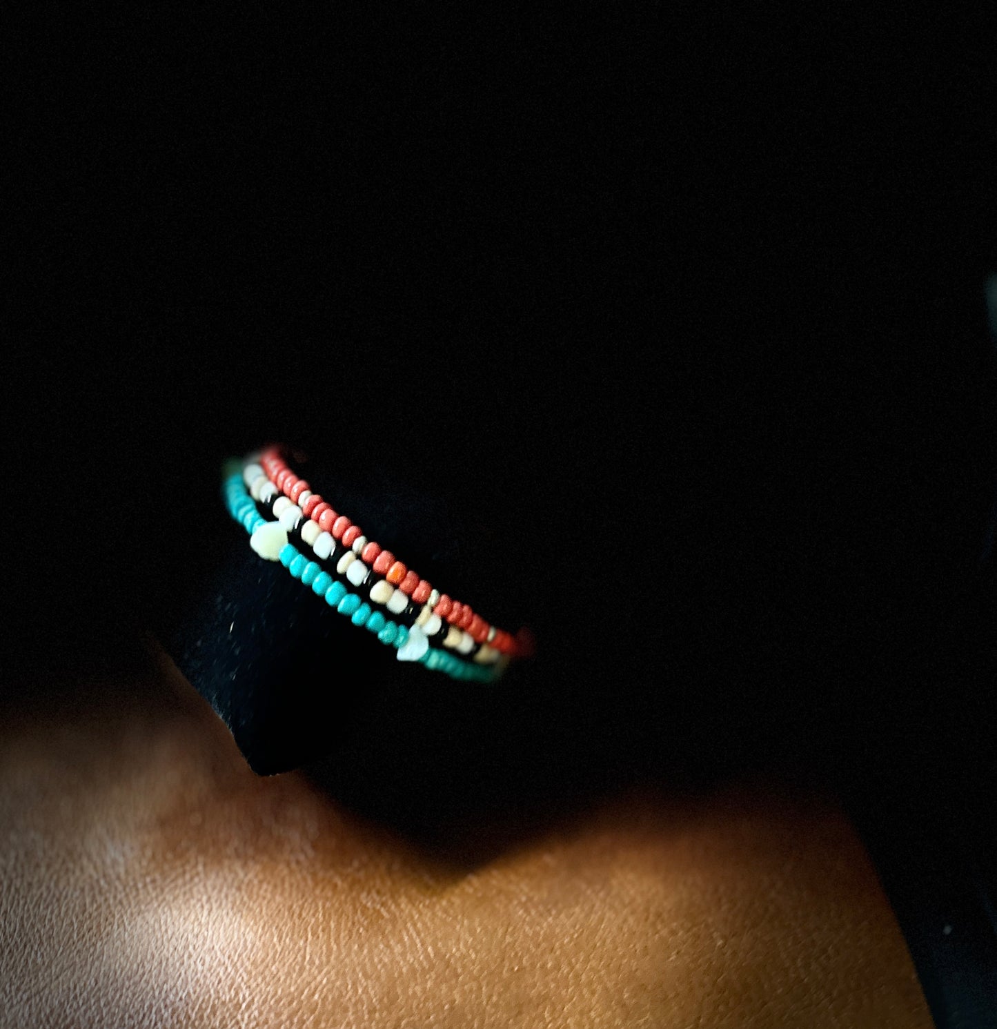 🔶 Bracelet: Bright Coral & Turquoise Memory Wire Wrap