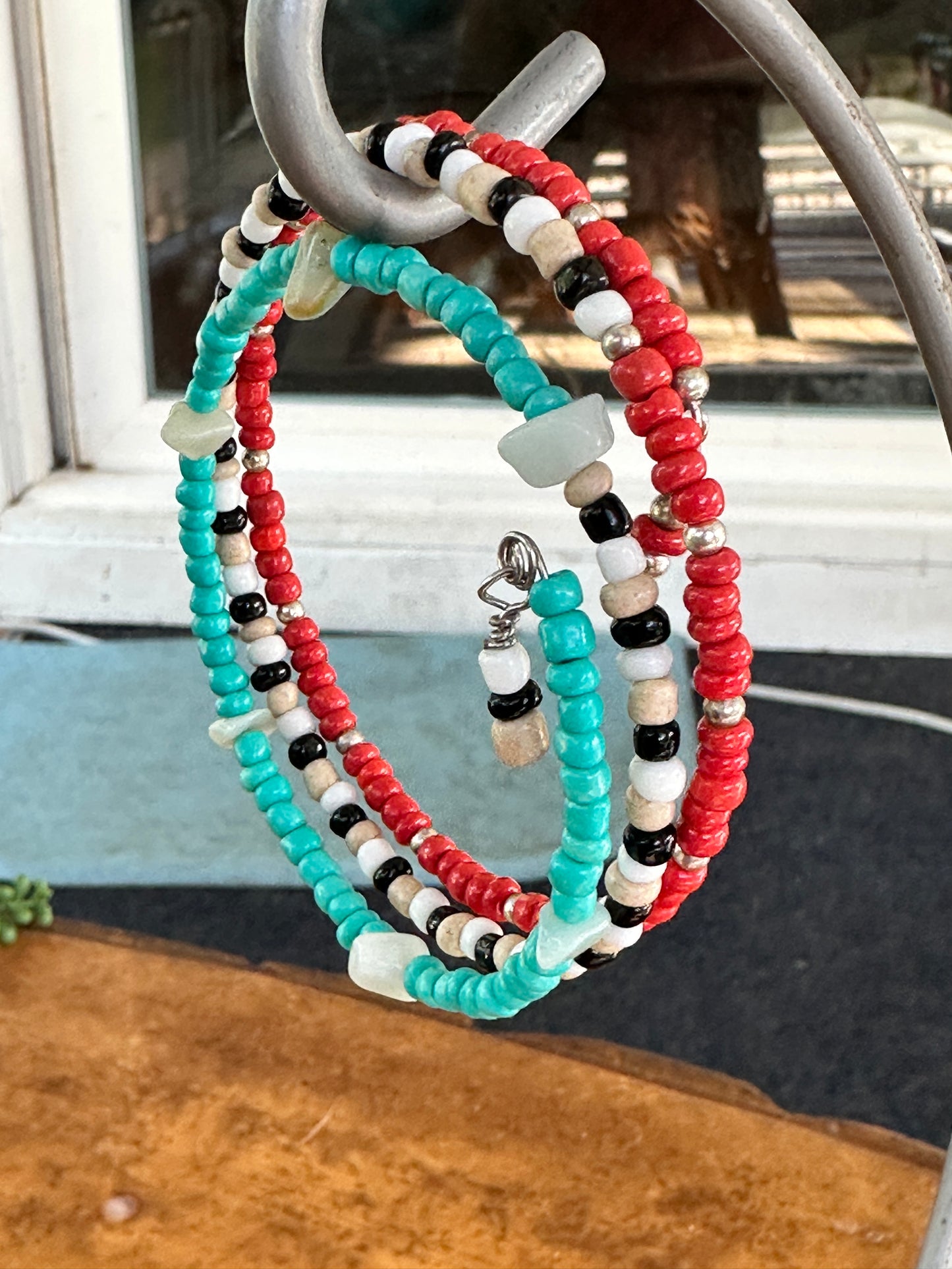 🔶 Bracelet: Bright Coral & Turquoise Memory Wire Wrap