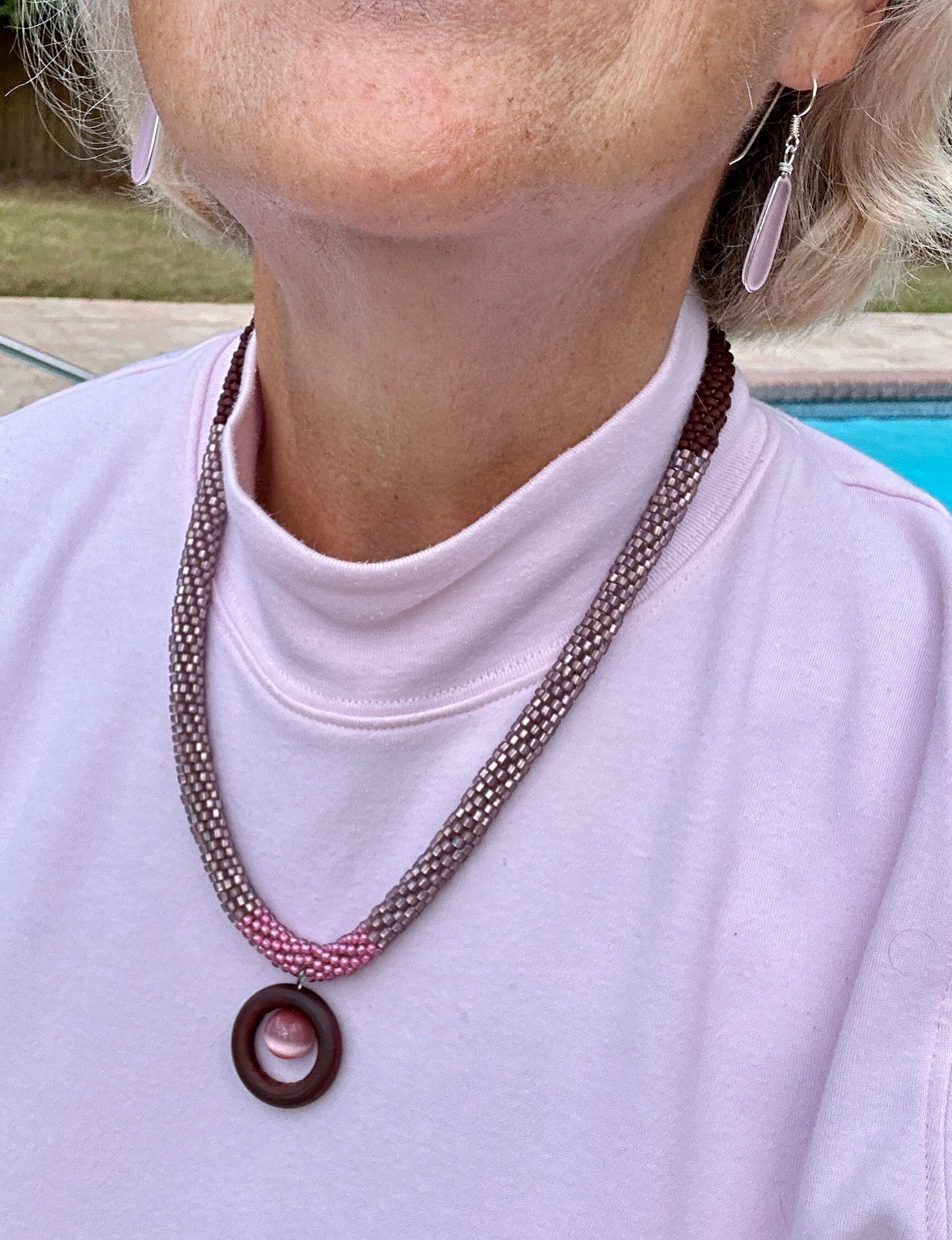 Rosy Horizon Beaded Necklace — Gradient Pink Elegance with Wooden Pendant