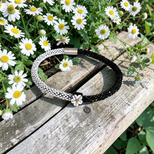 Monochrome Daisy Beaded Necklace — Handcrafted Elegance in Black & White