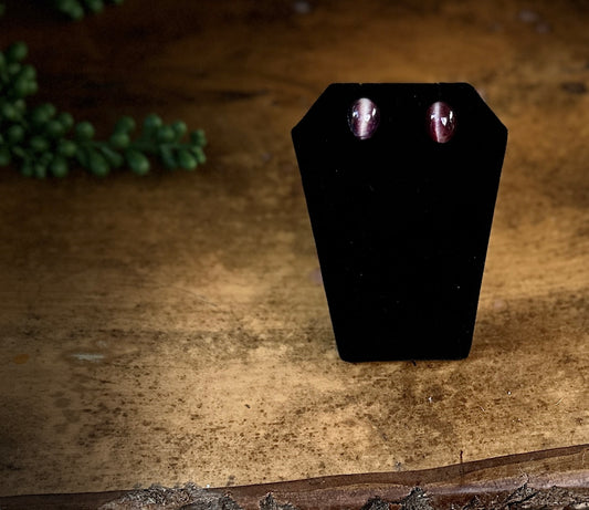 🍷 Burgundy Cat’s Eye Stud Earr