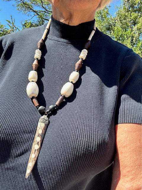 Hand-Beaded African Necklace with Long Dotted Horn Pendant